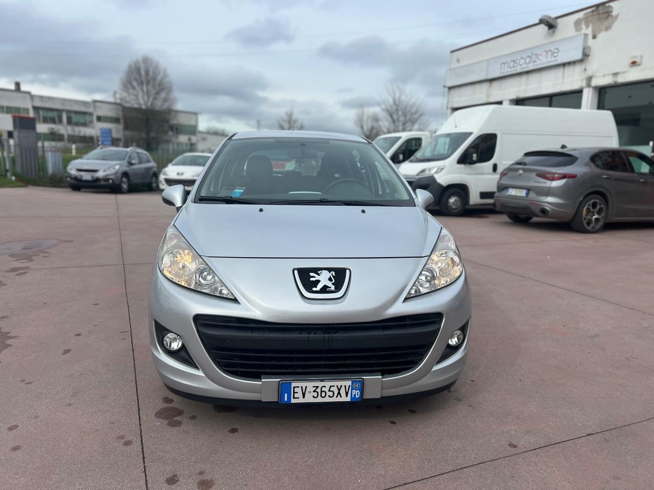 Peugeot 207 Plus 1.4 HDi 70CV 5 porte