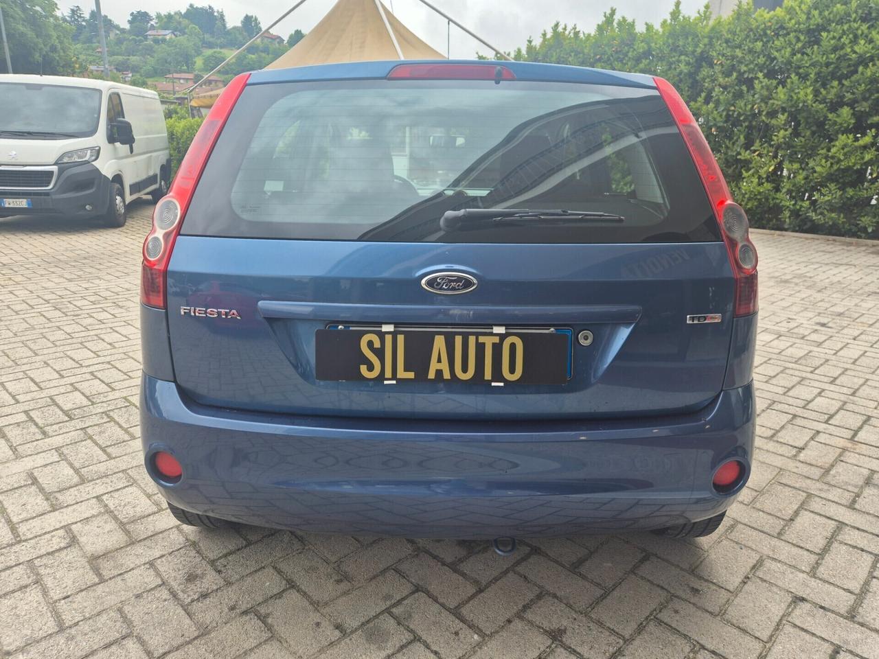 Ford Fiesta 1.4 TDCi 70CV 5 porte/ OK NEOPATENTATI