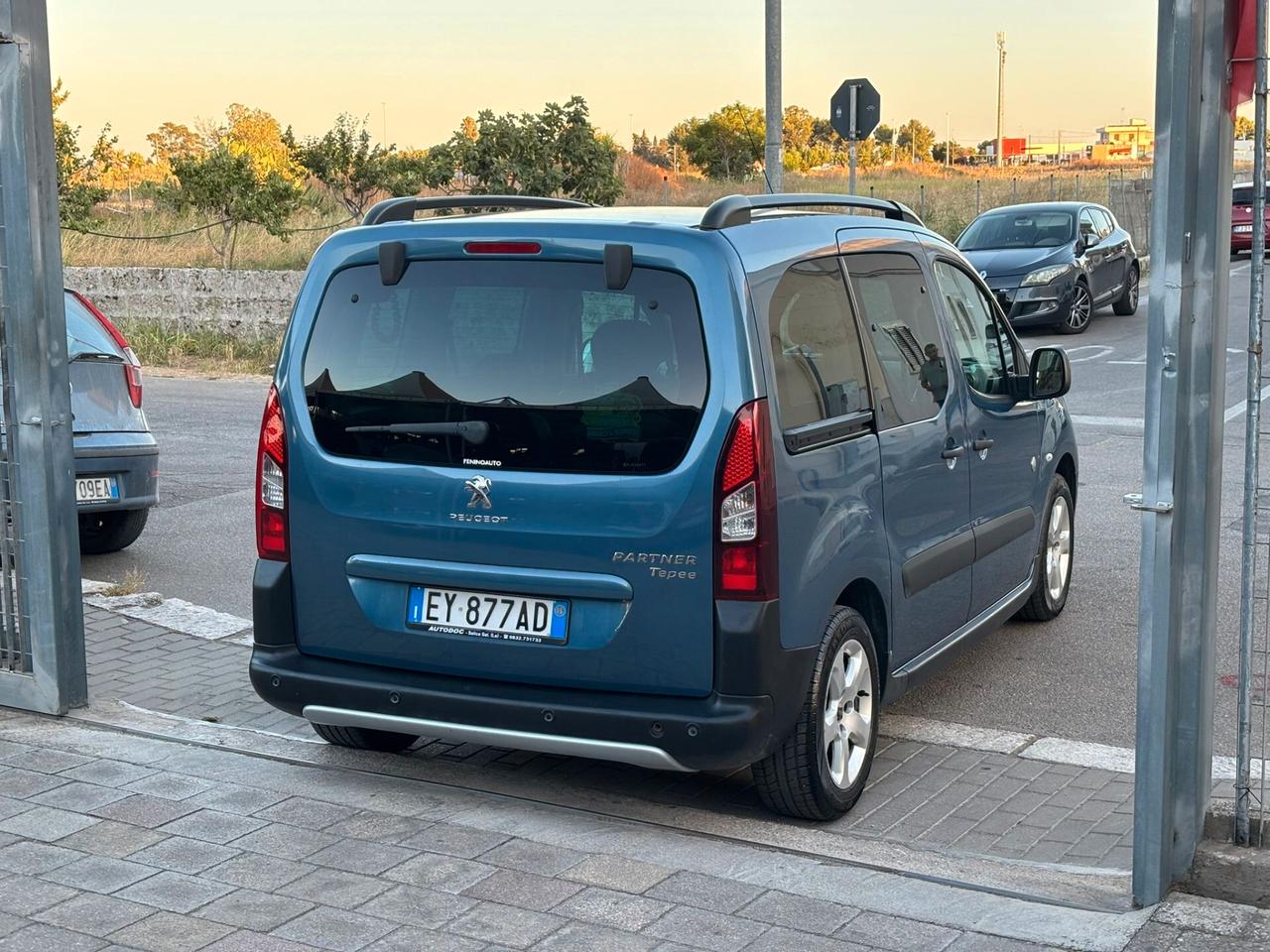 Peugeot Partner Tepee 1.6 e-HDi 92cv Outdoor