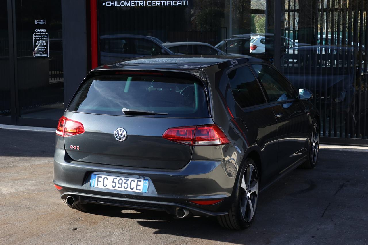 Volkswagen Golf GTI - 3p 2.0 tsi Performance Business&Drive