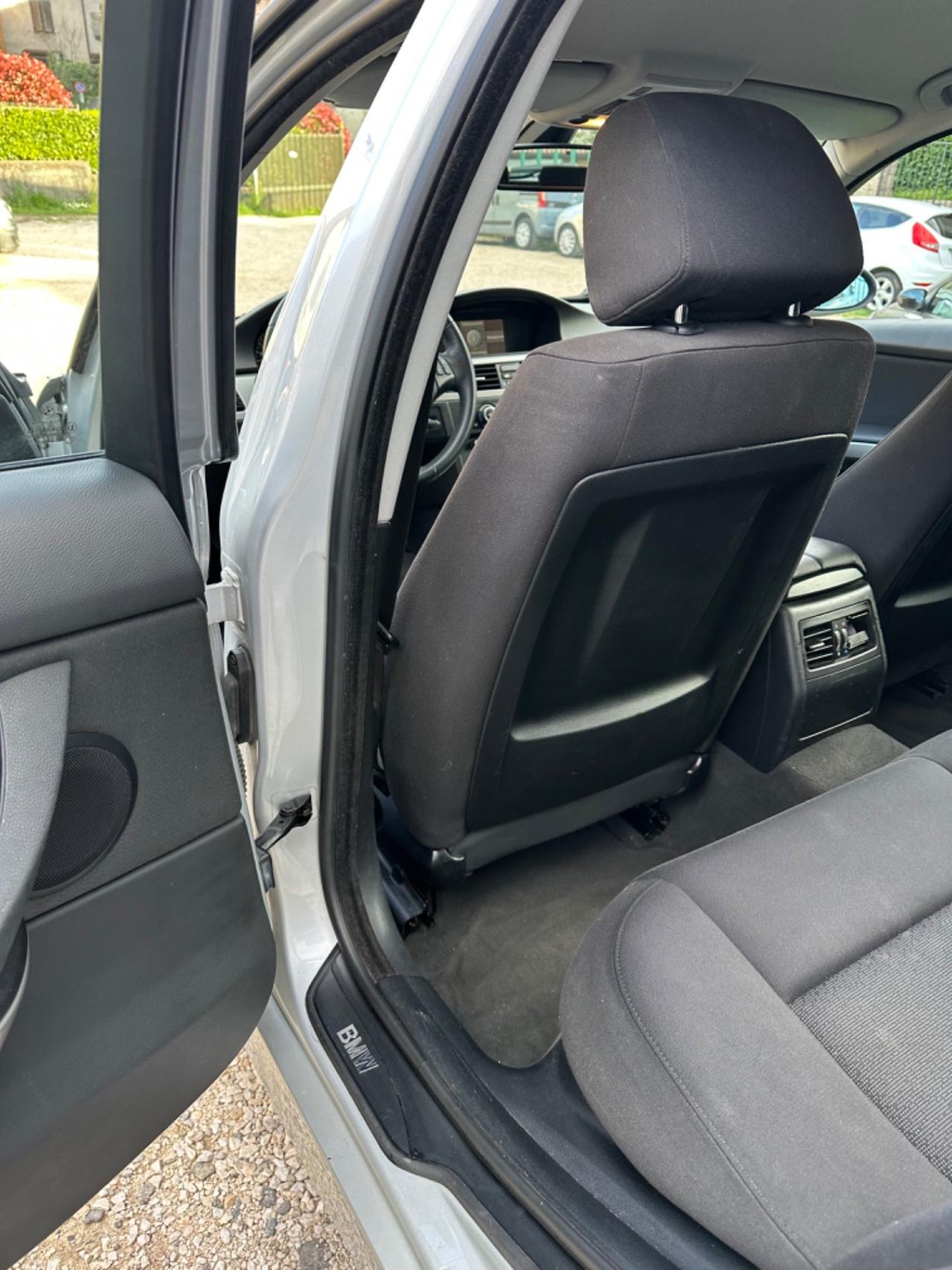 Bmw 318d TOURING ATTIVA BUONOSTATO KMCERT