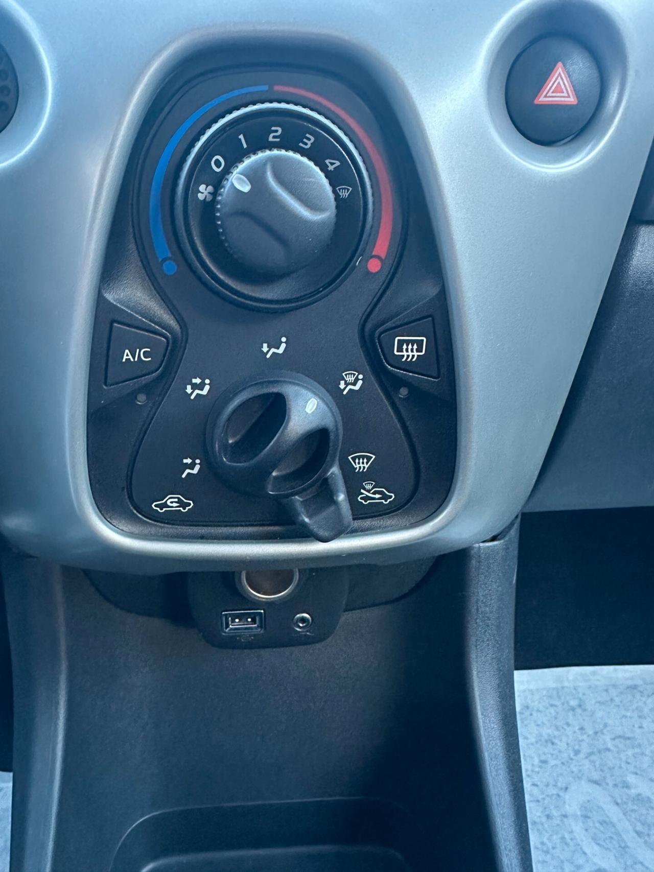 Citroen C1 VTi 68 5 porte Feel