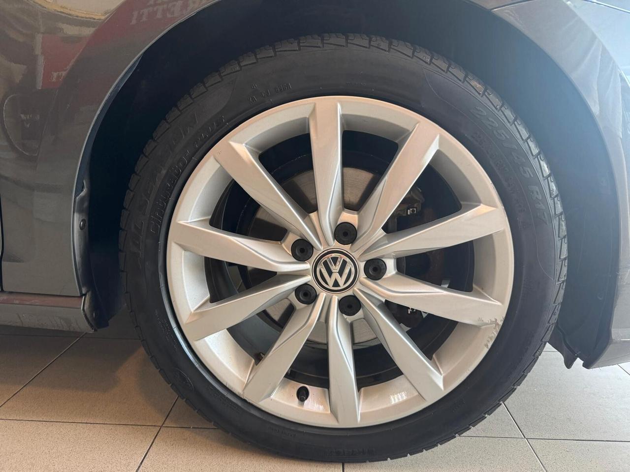 Volkswagen Golf 1.4 TSI 125 CV 5p. Highline BlueMotion Technology UNICOPROPRIETARIO SEMPRE TAGLIANDATO PARI AL NUOVO!!!