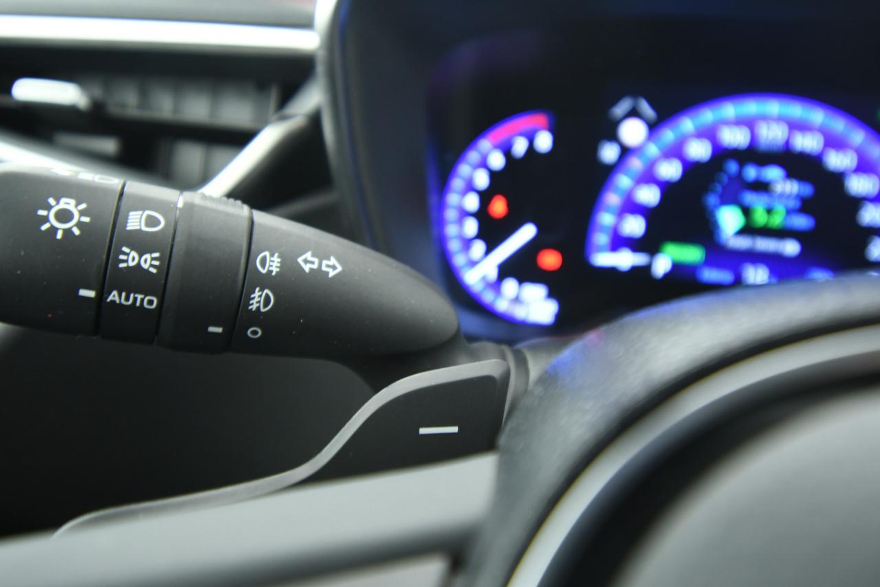 TOYOTA Corolla Touring Sports 2.0h Lounge cvt CAMERA+ALCANTARA+ACC