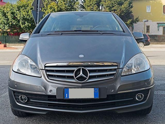 MERCEDES-BENZ A 150 BlueEFFICIENCY Coupé Elegance