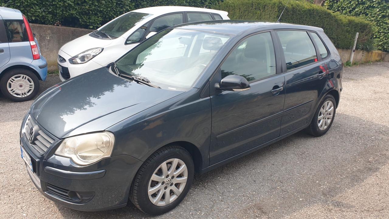 Volkswagen Polo 1.4/101CV 16V 5p. Sportline