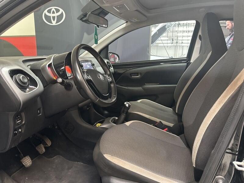 Toyota Aygo Aygo Connect 1.0 VVT-i 72 CV 5 porte x-wave