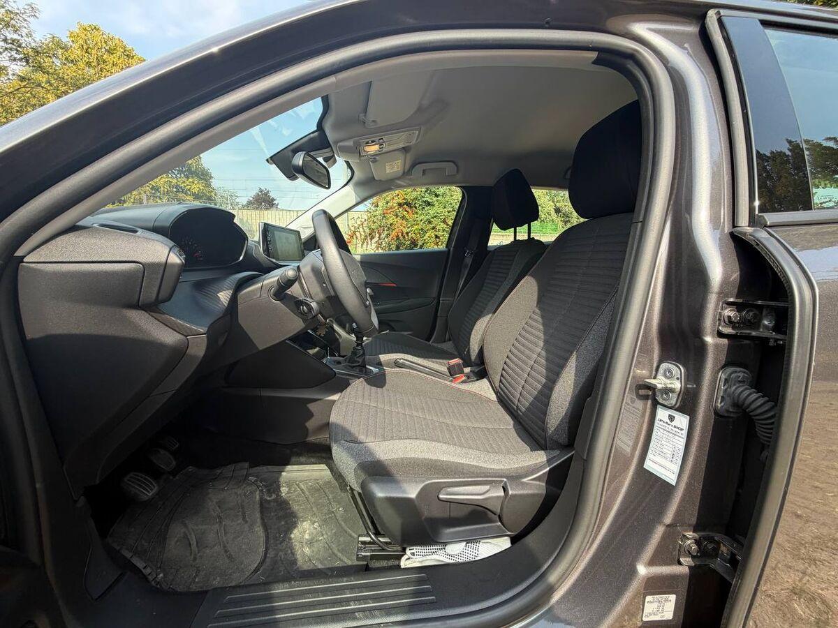 Peugeot 2008 1.5 bluehdi Active Pack s&s 110cv