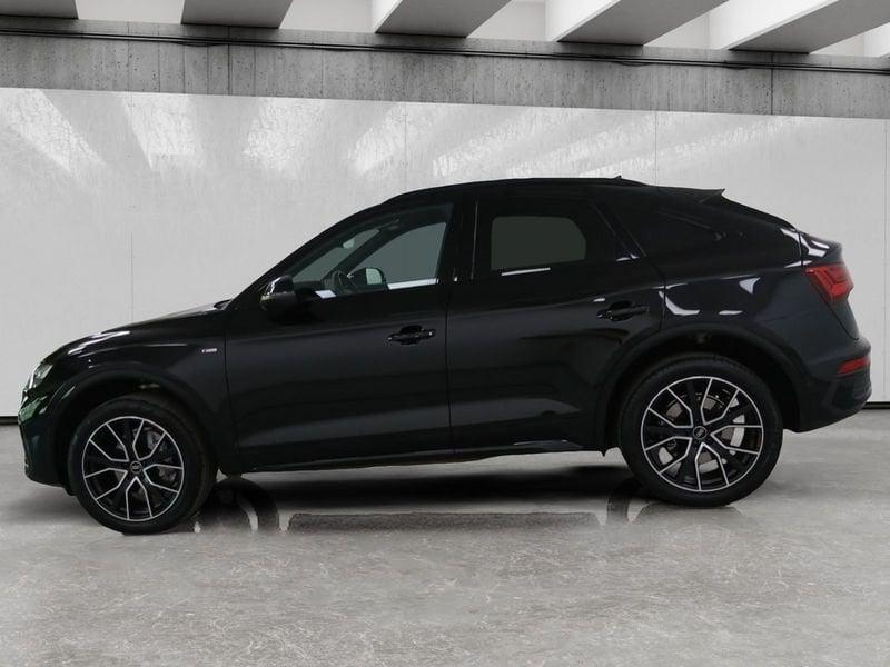 Audi Q5 Sportback 40 2.0 tdi mhev 12V Identity Black quattro s-tronic
