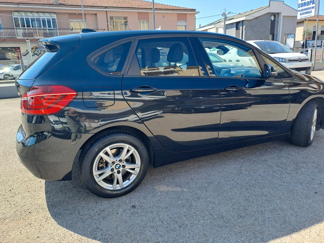 Bmw 2er Active Tourer 218d Sport