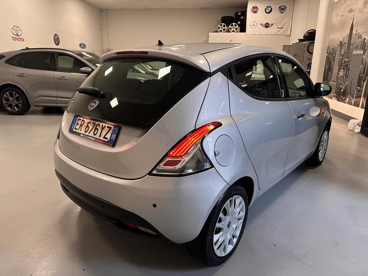 LANCIA YPSILON 1.2 GPL