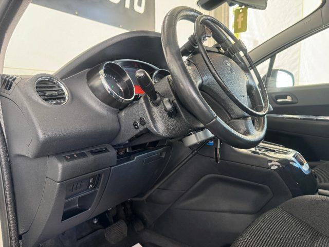 PEUGEOT 5008 cil. 2.0 HDi 163CV comandi Disabili