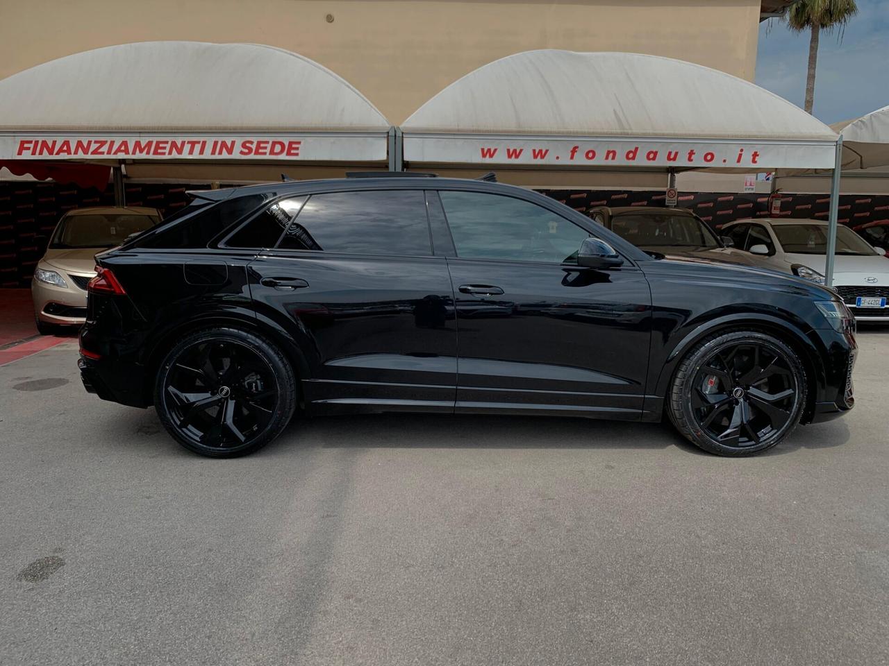 Audi Q8 RS TFSI V8 quattro tiptronic