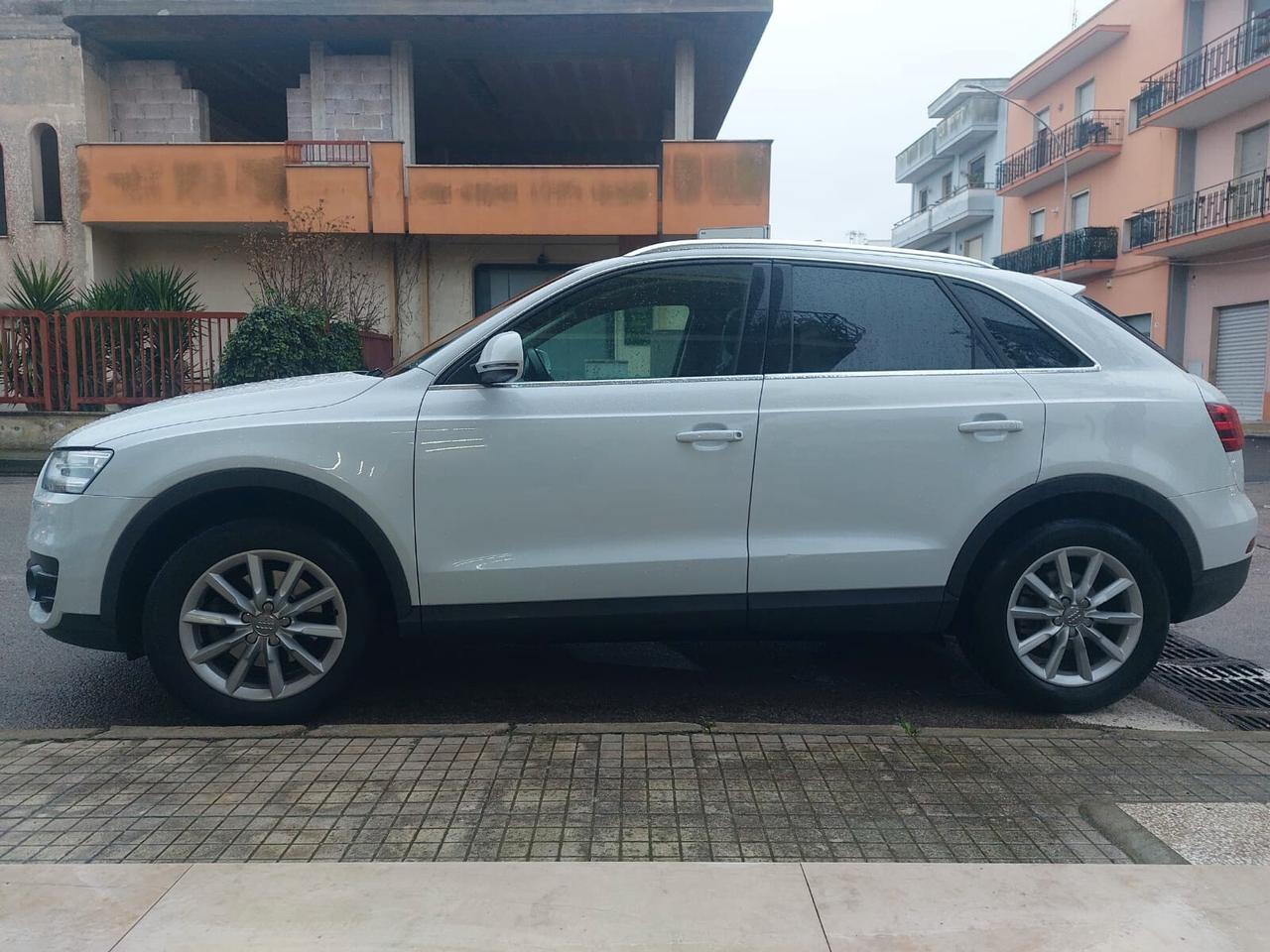 Audi Q3 2.0 TDI quattro s-tronic *CAMERA