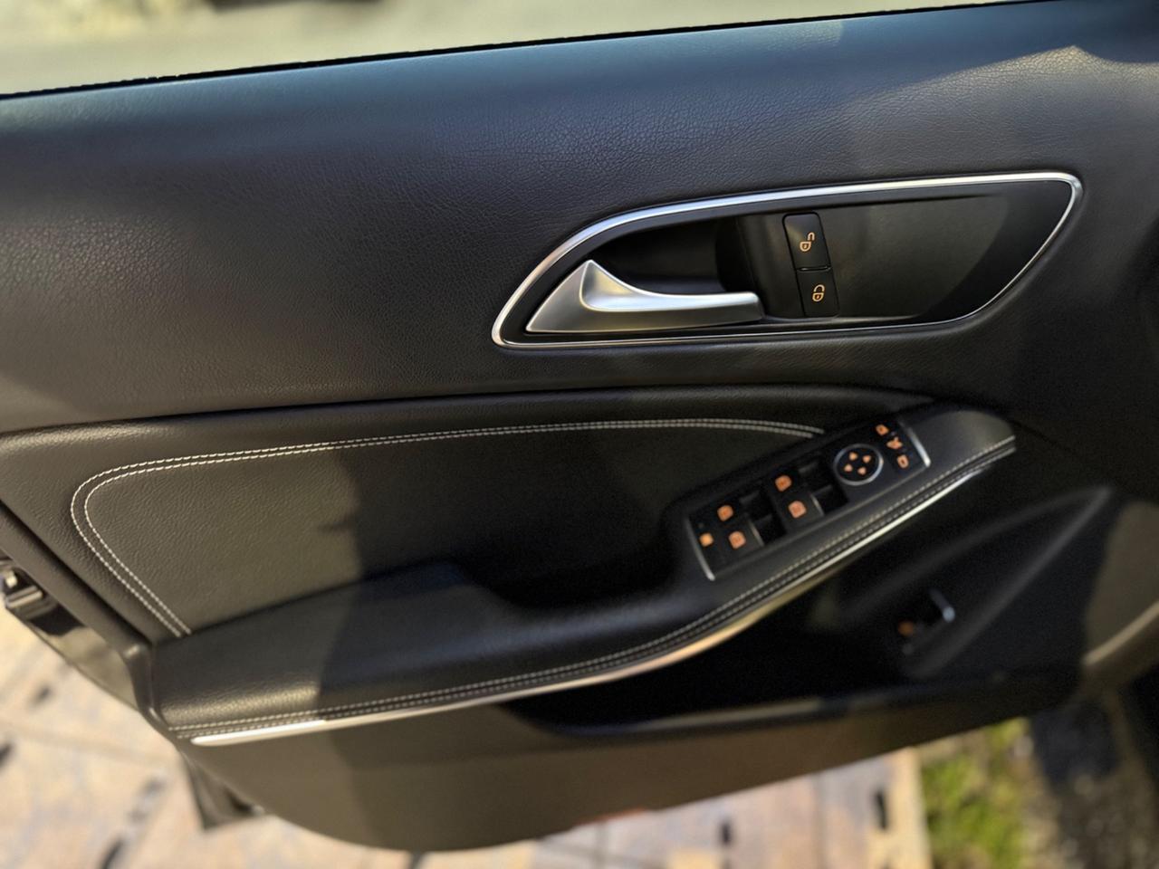 Mercedes-benz GLA 200 d Automatic Sport