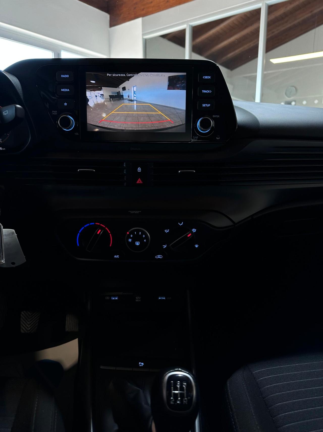 Hyundai i20 III 2022 1.2 mpi Connectline *UniProprietario *NeroMetallizzato*Cerchi inLega *AppleCarplay*Retr