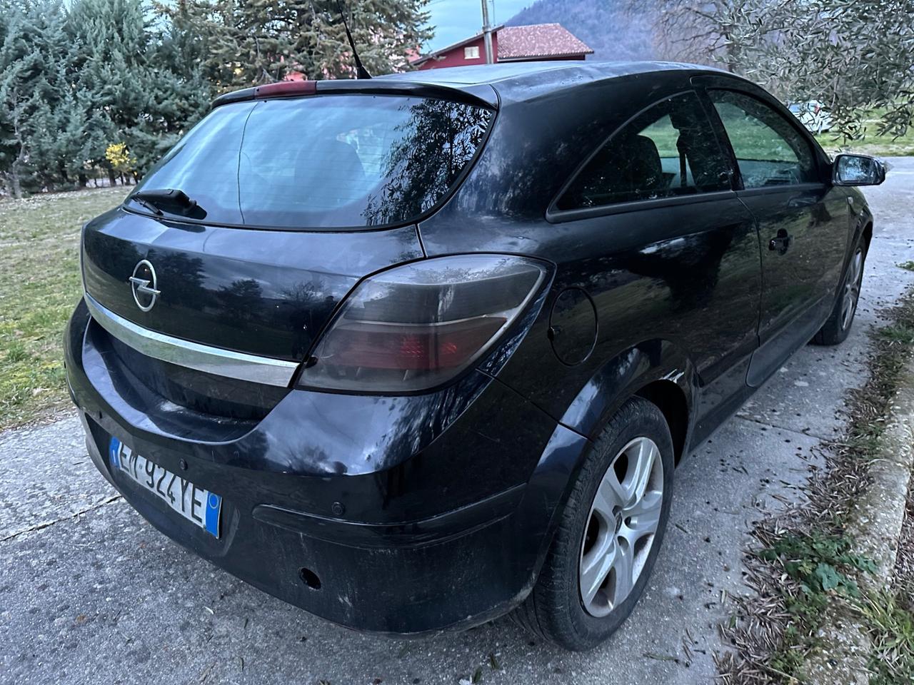 Opel Astra GTC 1.7 CDTI 110CV 3 porte Cosmo 2009