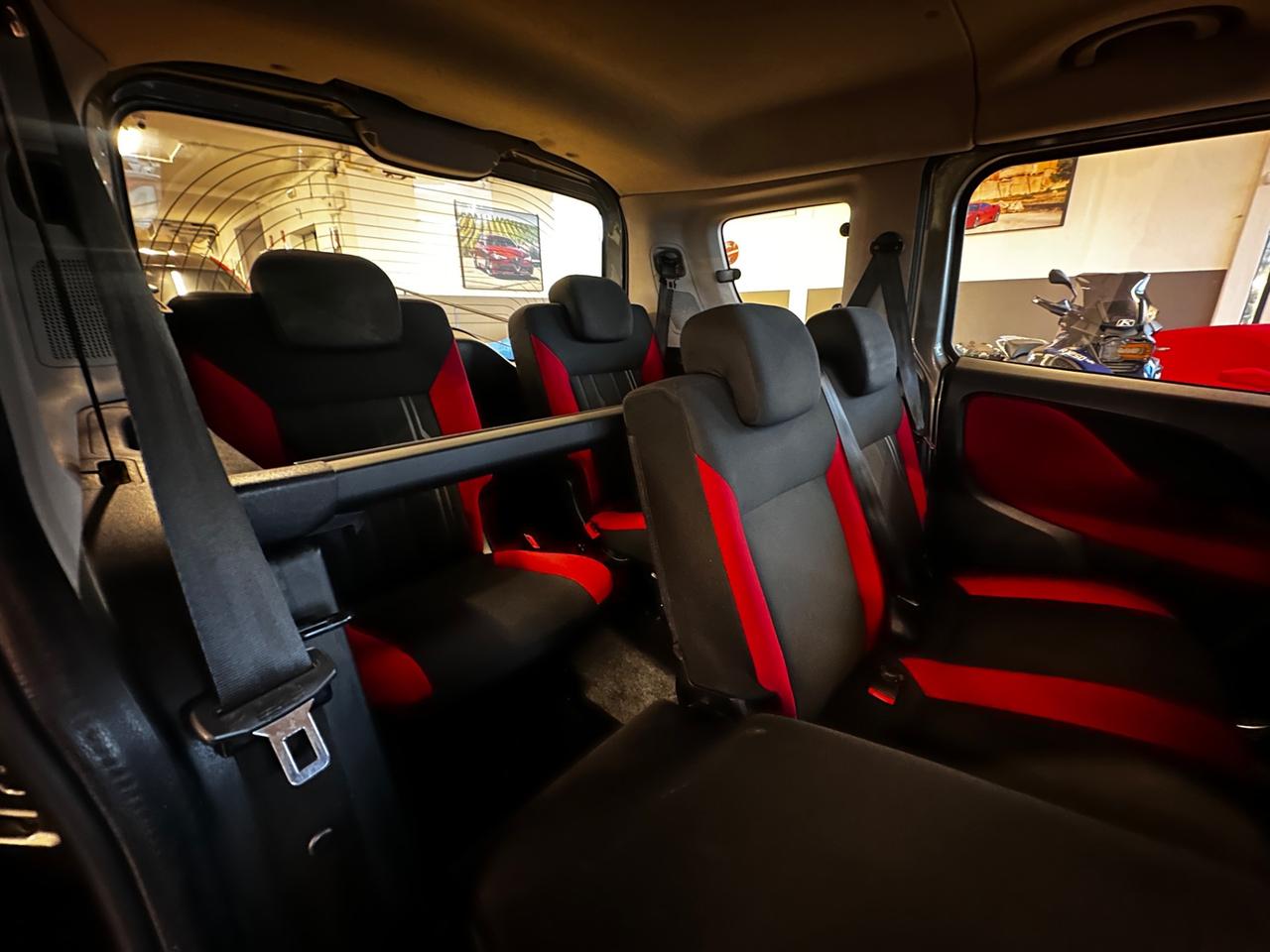 Fiat Doblò 1.6 MJT 7P 120CV Lounge 06/2017 Euro 6B
