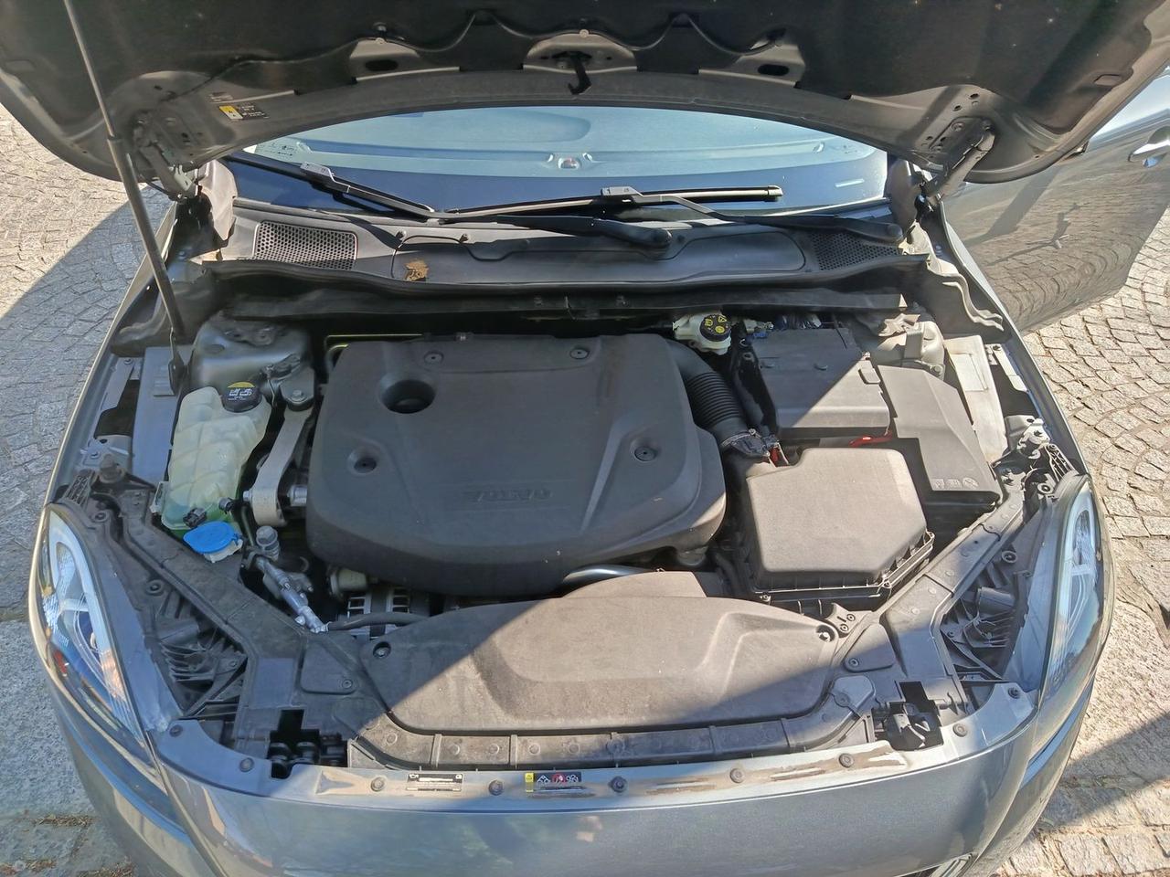 Volvo V40 Business 2.0 D2 #10316