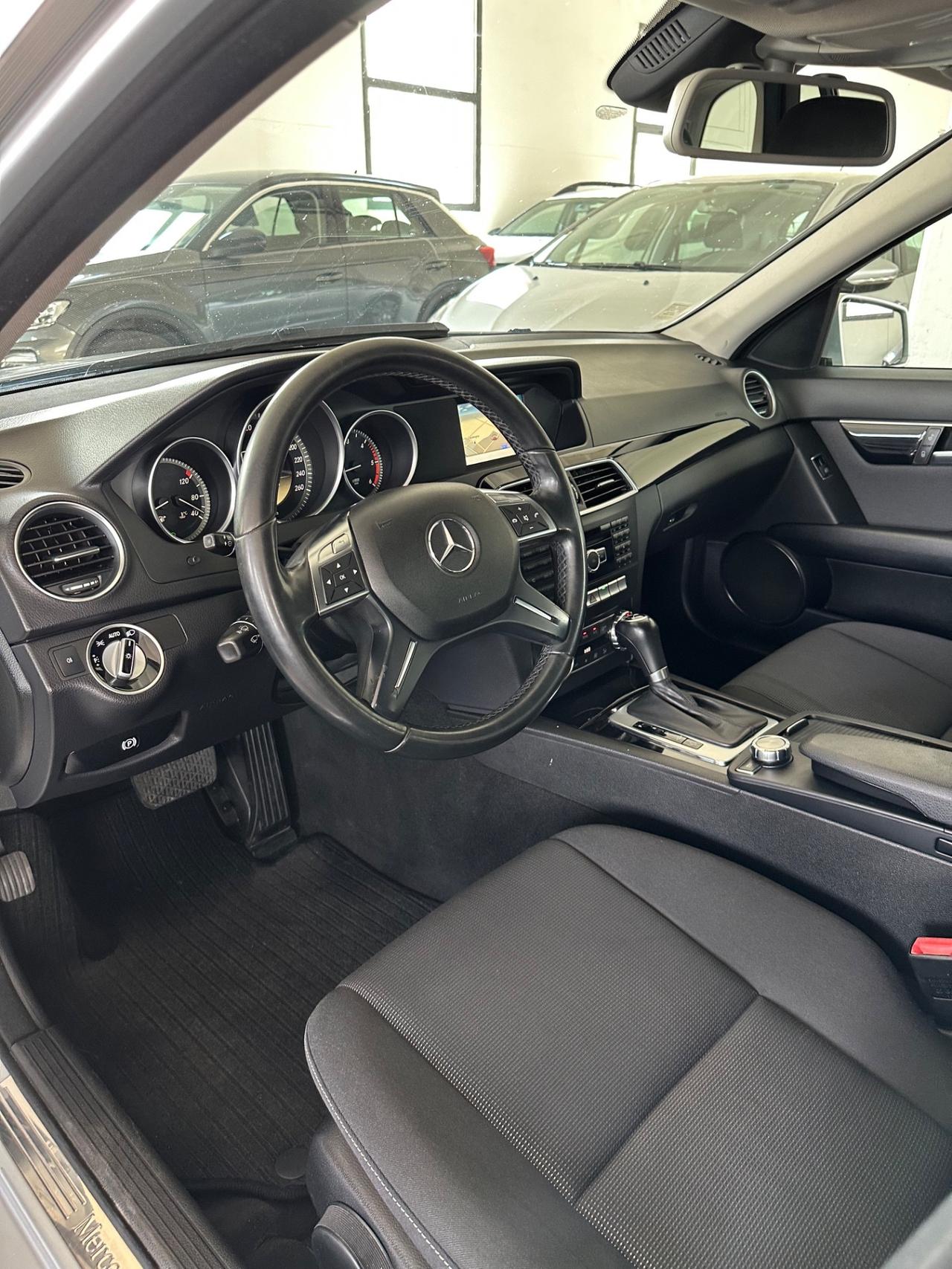 Mercedes-benz C 200 CDI BlueEFFICIENCY Elegance