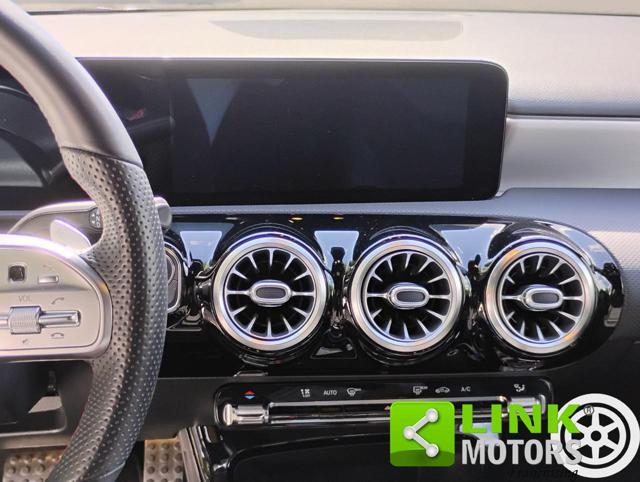 MERCEDES-BENZ A 200 Premium