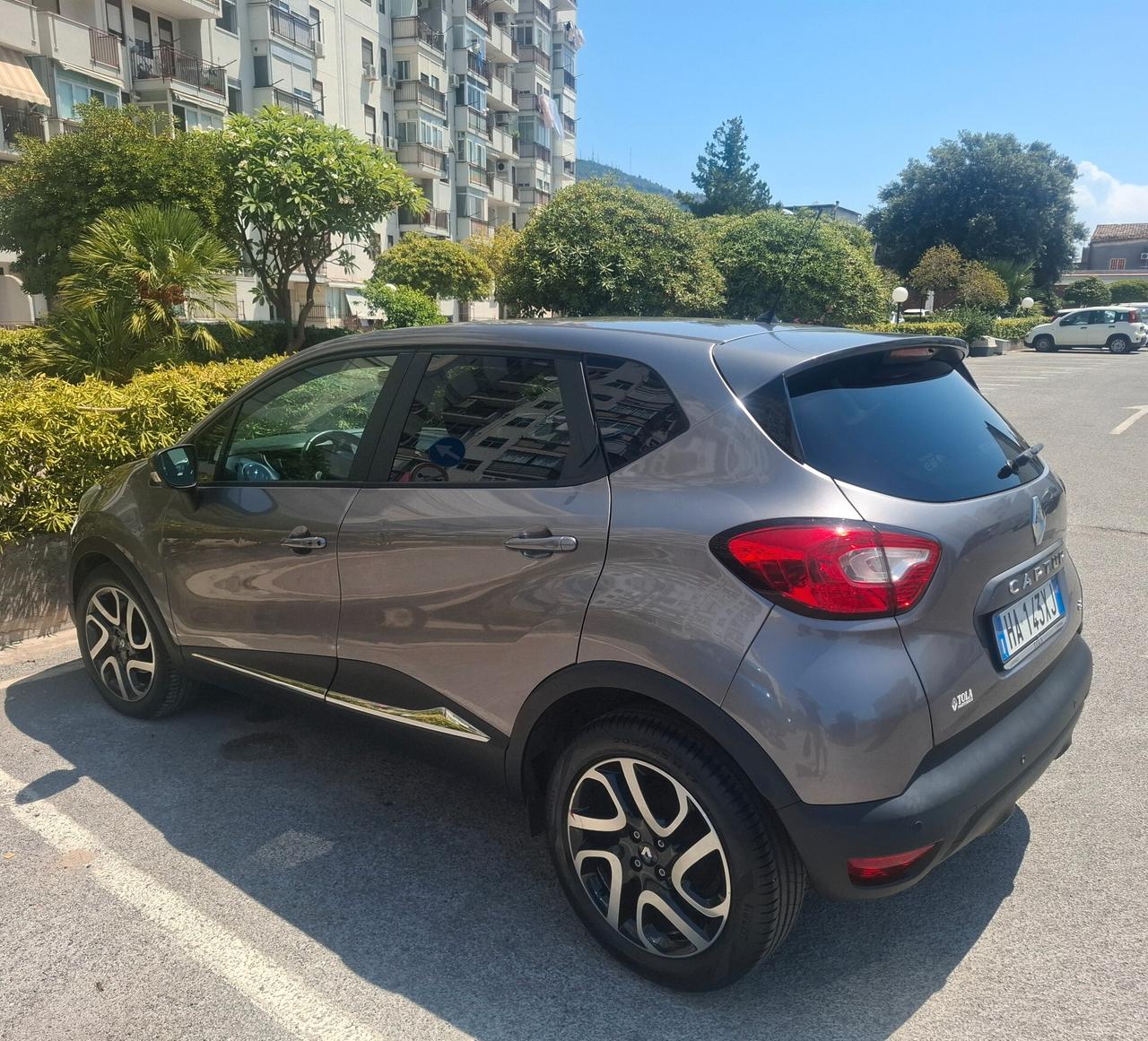 Renault Captur dCi 8V 110 CV Start&Stop km 64000