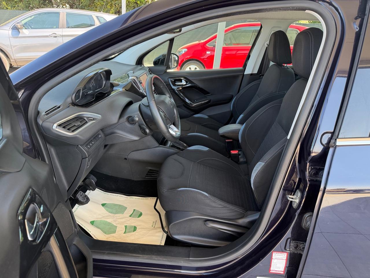 Peugeot 208 1.6 e-HDi 92 CV Stop&Start 5 porte Allure