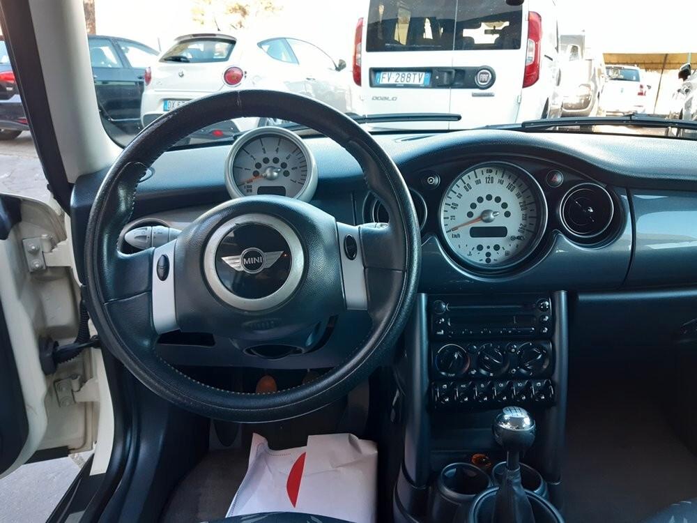 Mini1.4 tdi One D Park Lane NEO PATENTATI