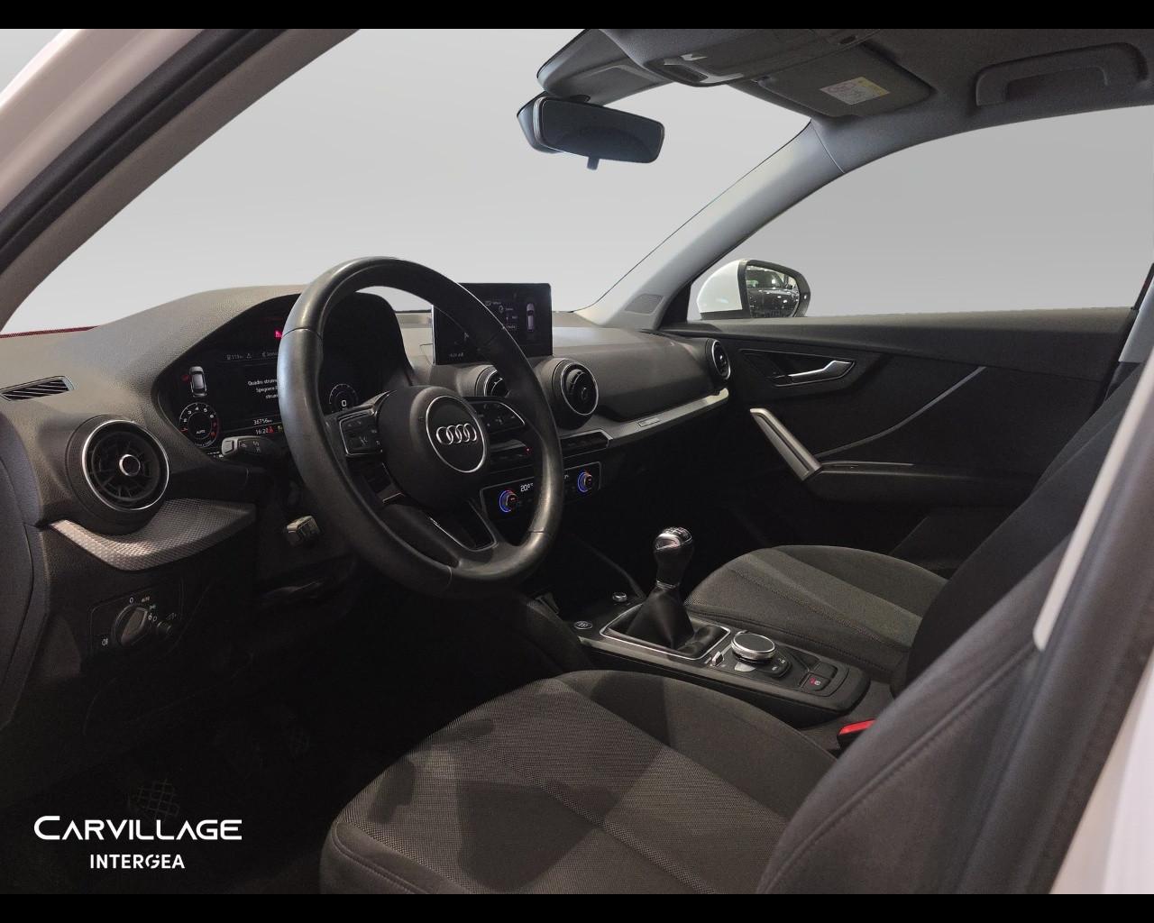 AUDI Q2 35 1.5 tfsi Business