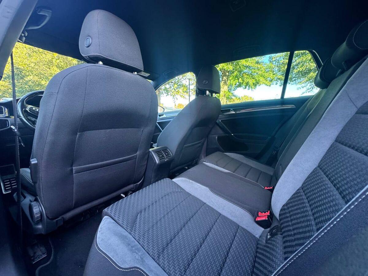 Volkswagen Golf 1.5 tsi Sport 150cv dsg