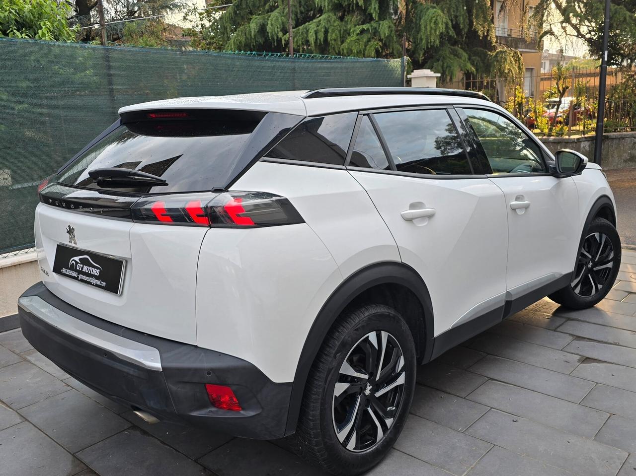 Peugeot 2008 BlueHDi 130 S&S EAT8 Allure Pack