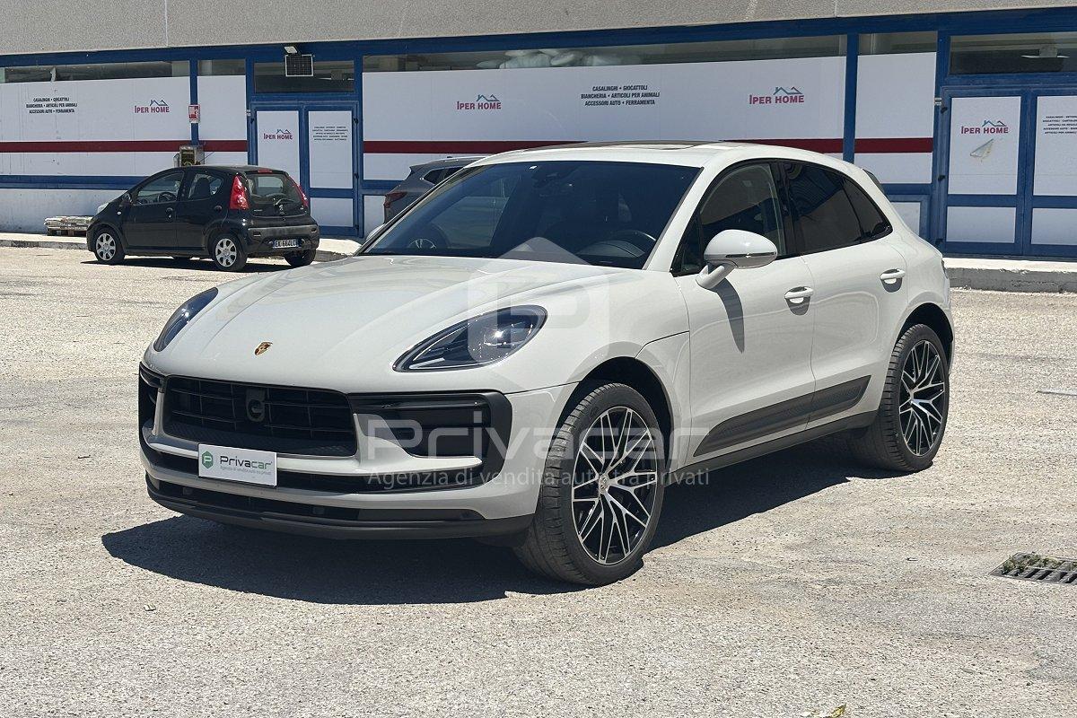 PORSCHE Macan 2.0