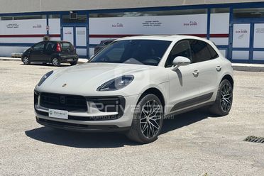 PORSCHE Macan 2.0