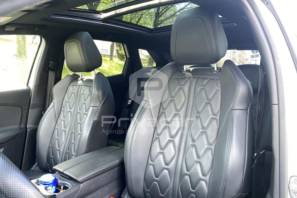 PEUGEOT 3008 Hybrid4 300 e-EAT8 GT Pack