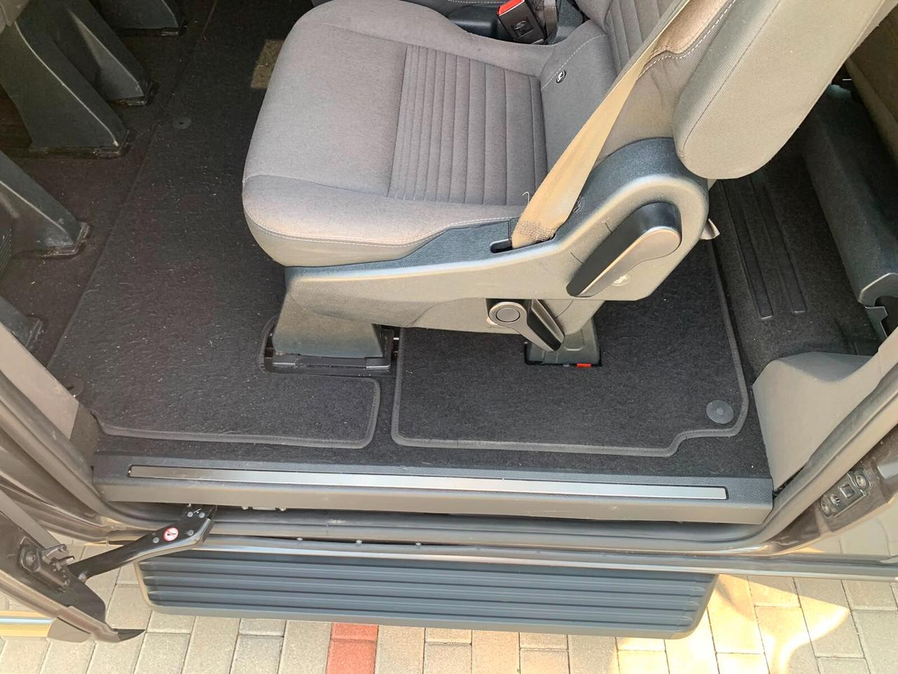 Ford Tourneo Custom 320 2.0 EcoBlue 130CV aut. PL Titanium