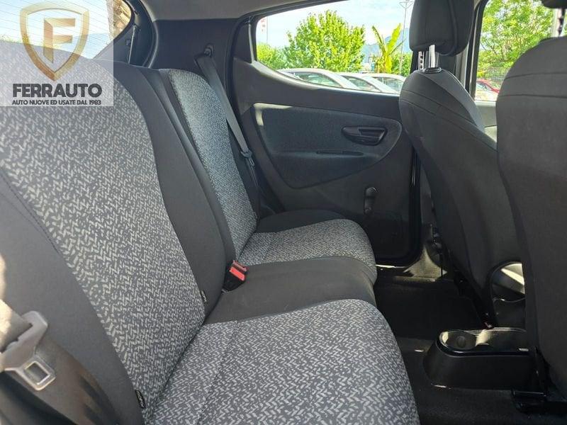 LANCIA Y 1.0HYBRID 71CV GOLD PLUS