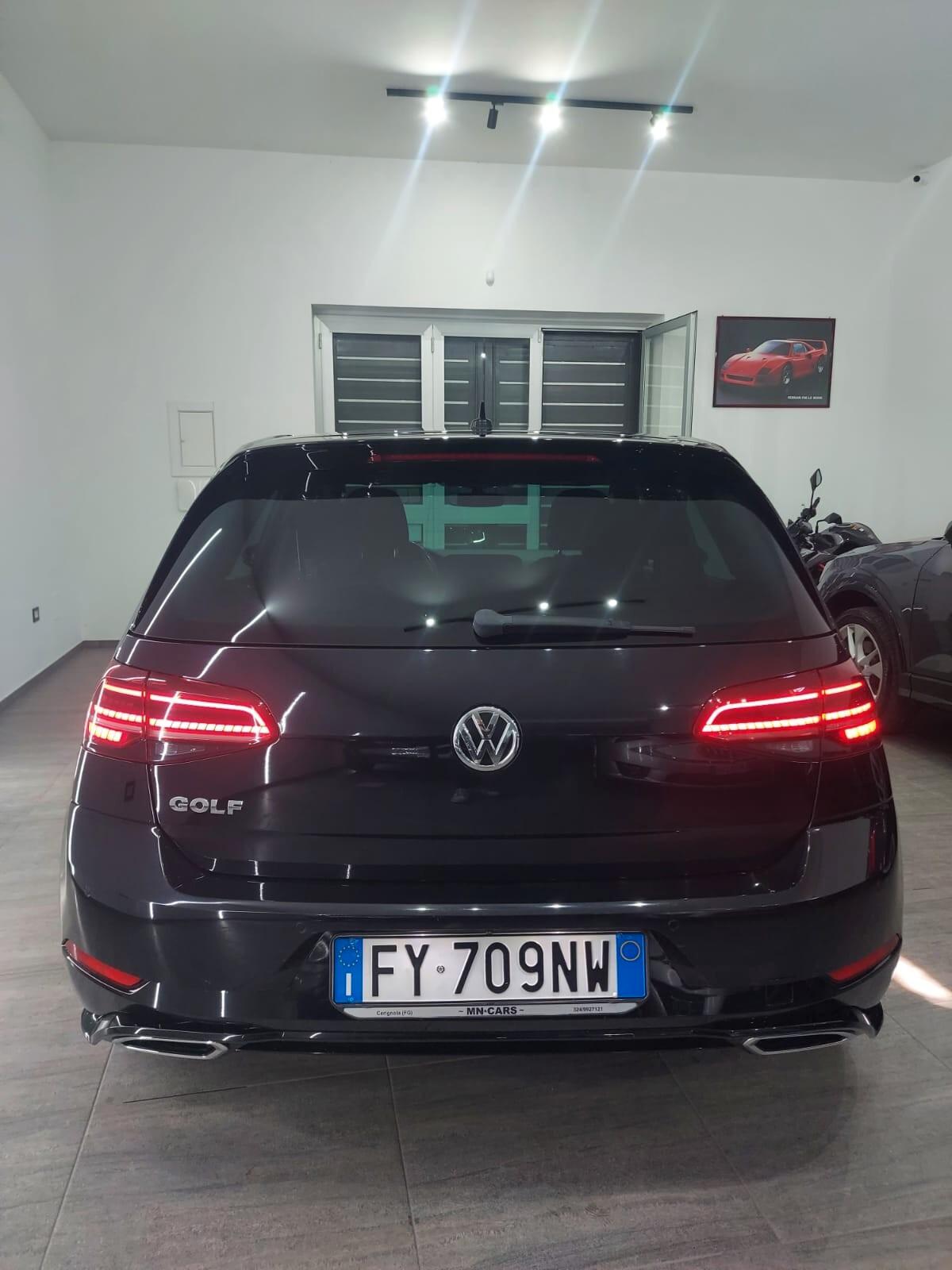 Volkswagen Golf 1.6 TDI 115 CV 5p. R-LINE 2019
