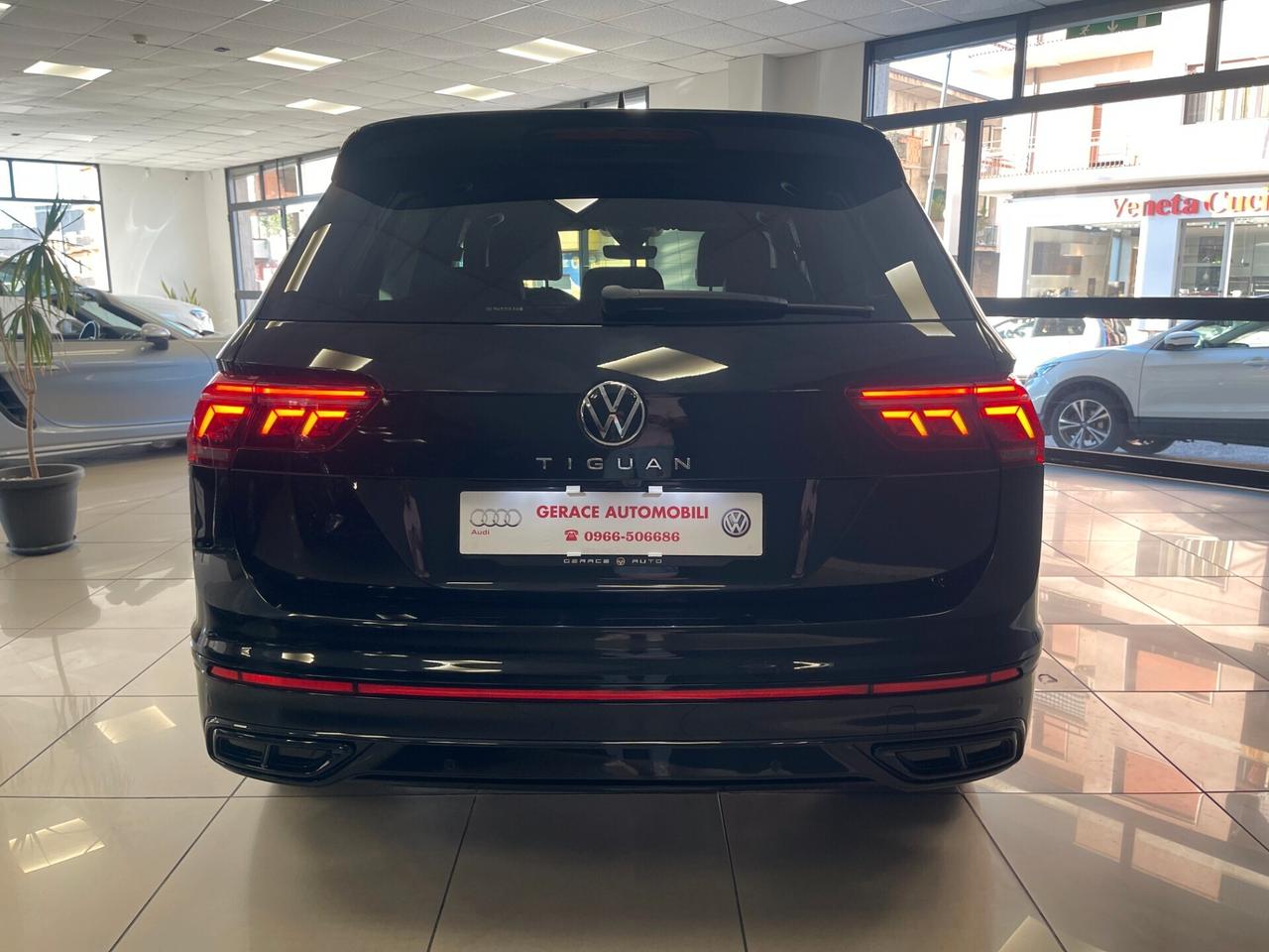 Volkswagen Tiguan 2.0 TDI 150cv SCR DSG R-Line