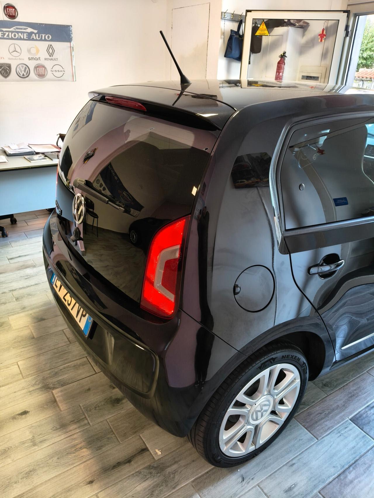 VOLKSWAGEN UP 1000 A METANO FULL OPTIONAL