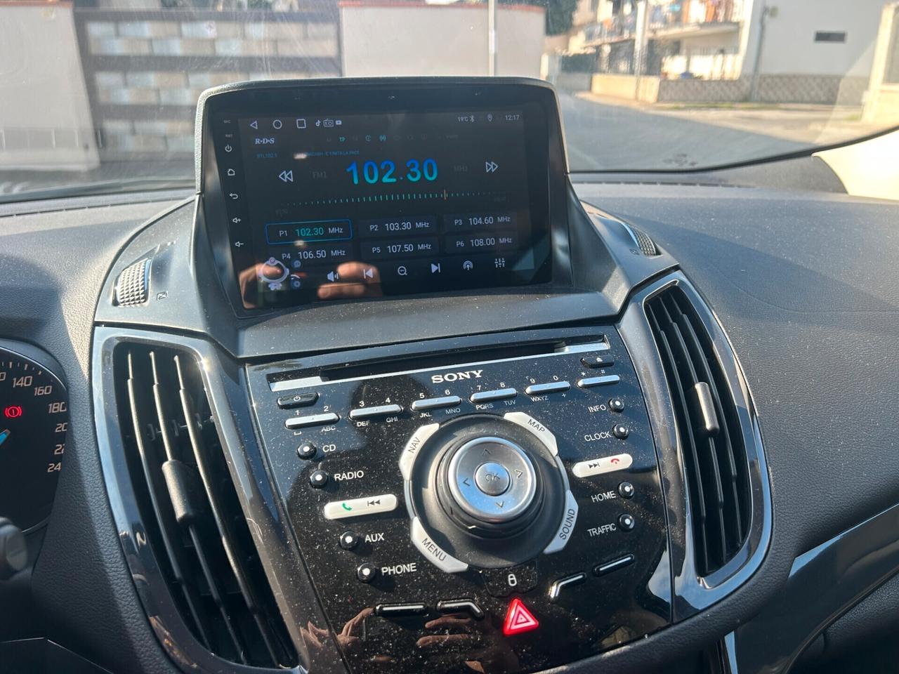 Ford Kuga 2.0 TDCI 140 CV 4WD Powershift Titanium