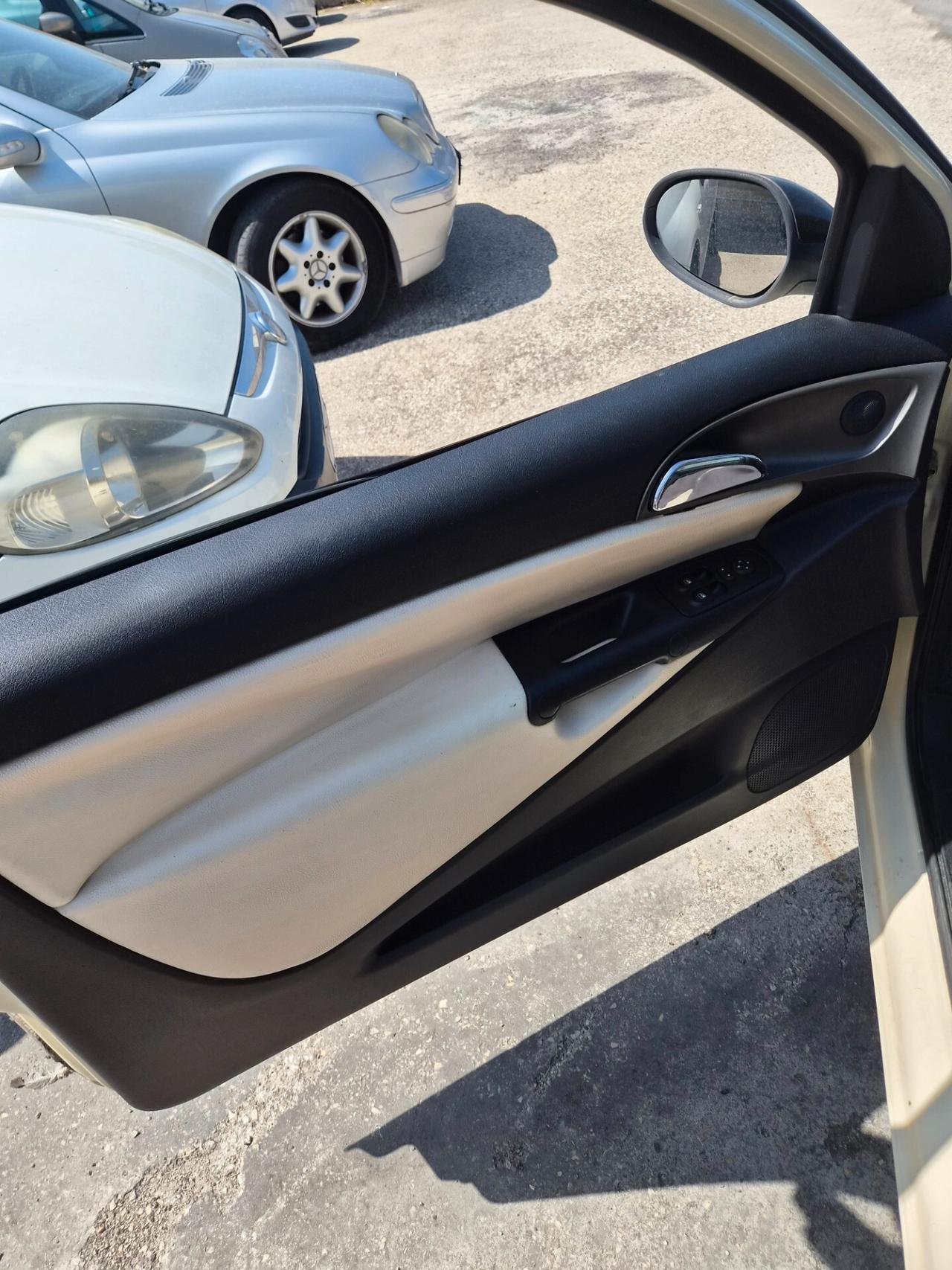 Lancia Ypsilon 1.3 Multijet 16V Argento AUTOMATICA
