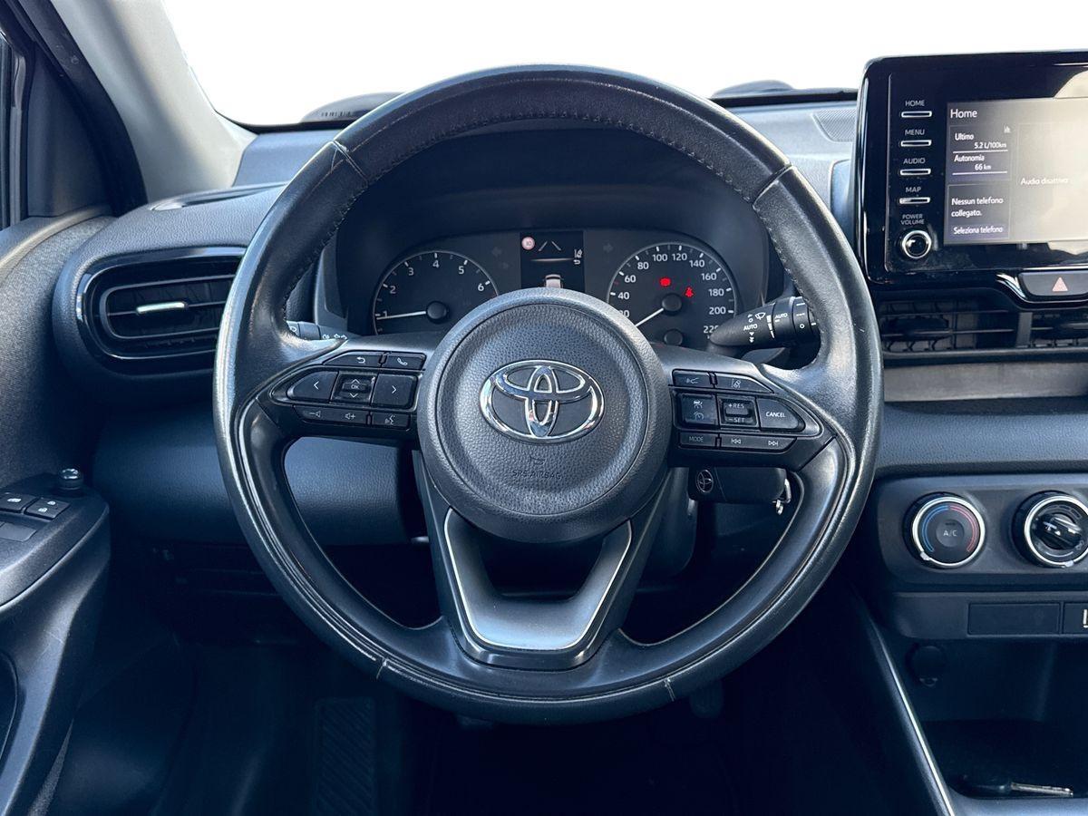 TOYOTA Yaris IV 2020 - Yaris 1.0 Active