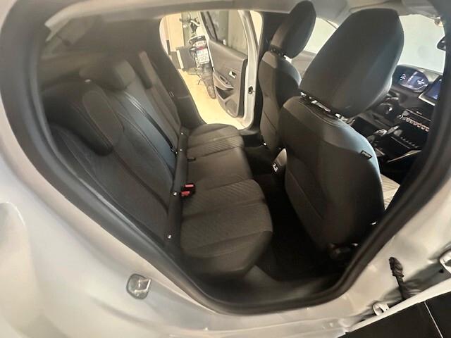 Peugeot 208 ALLURE 08/25 11.800KM PARI NUOVO