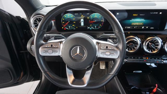 MERCEDES-BENZ CLA 200 d Automatic Shooting Brake Premium AMG Line