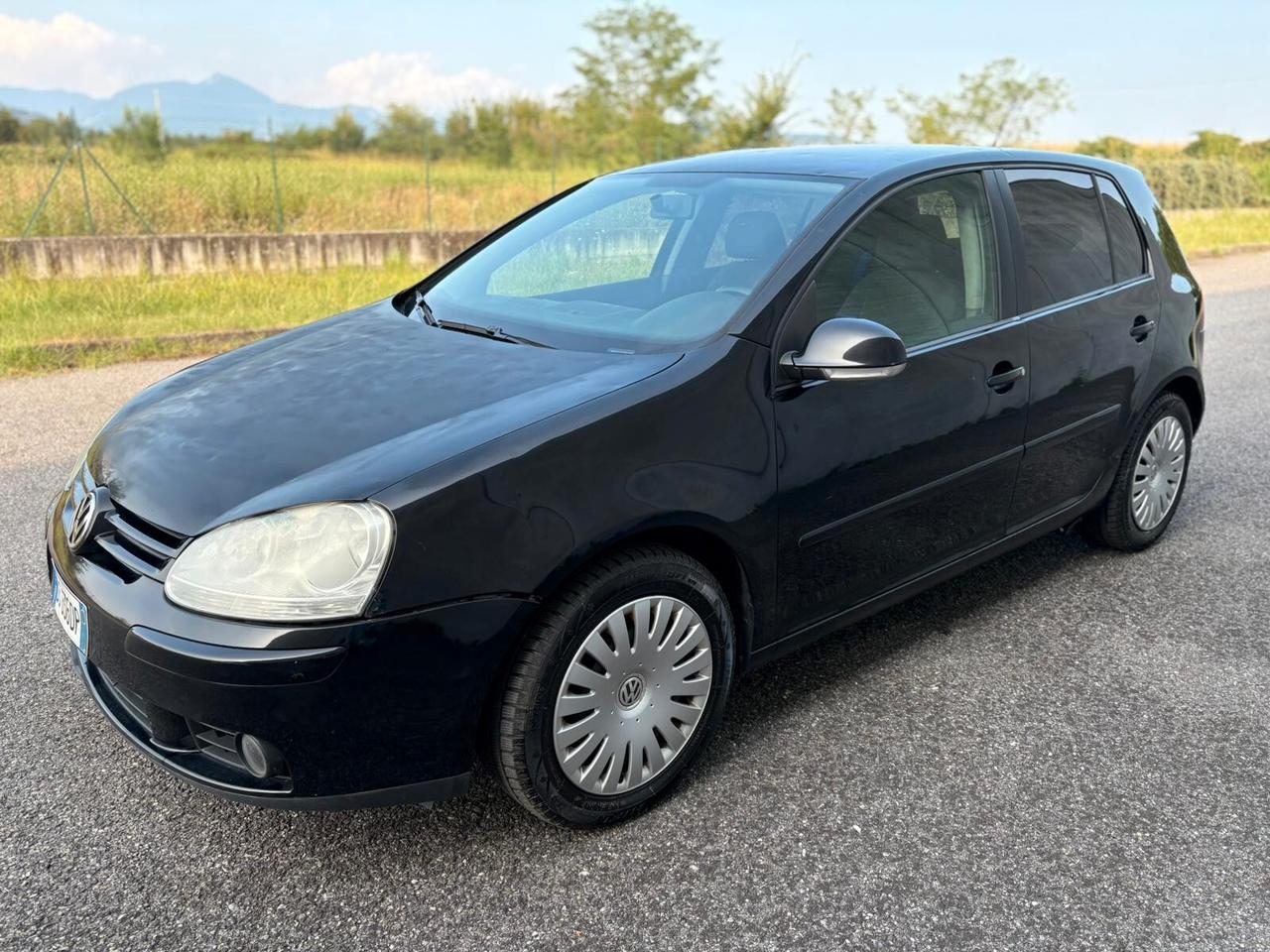 Volkswagen Golf V 1.9 TDI 105cv NEOPATENTATI