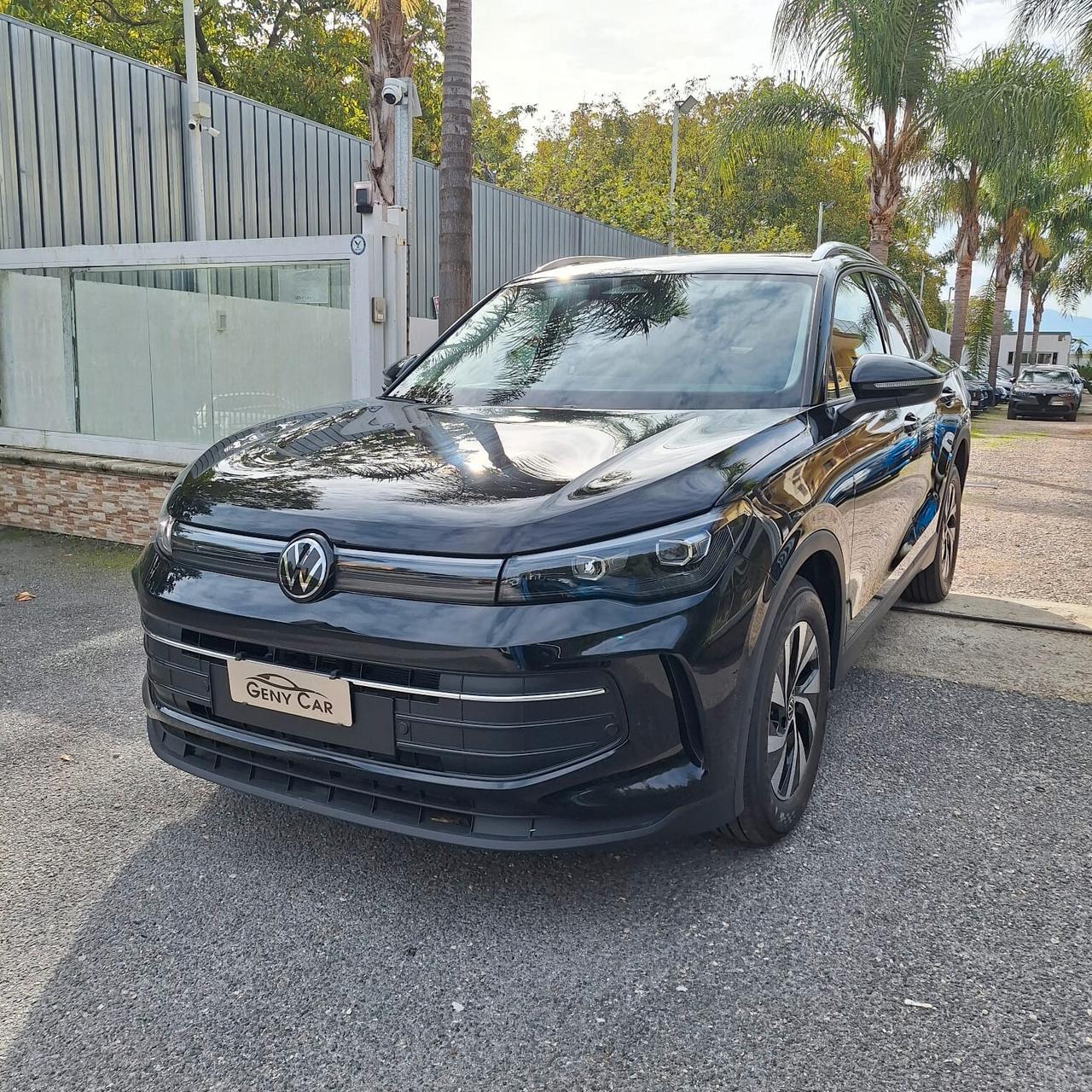 Nuova Volkswagen Tiguan 2.0 TDI 150CV DSG Edition Plus