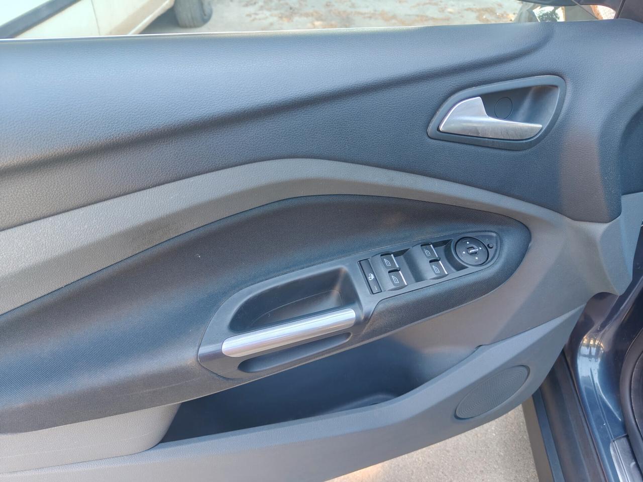 Ford C-Max 1.6 TDCi 115CV Titanium