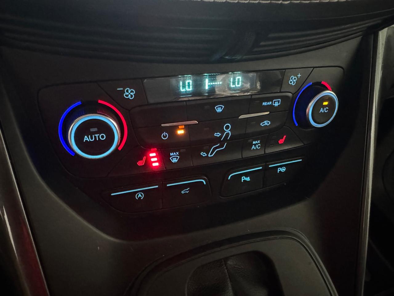 Ford Kuga 2.0 TDCI 180 CV 4WD Powershift Vignale