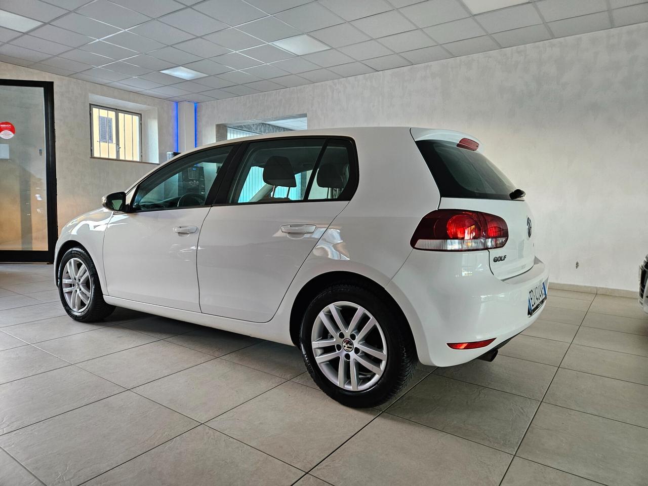 Volkswagen Golf 1.6 TDI DPF 5p. Highline