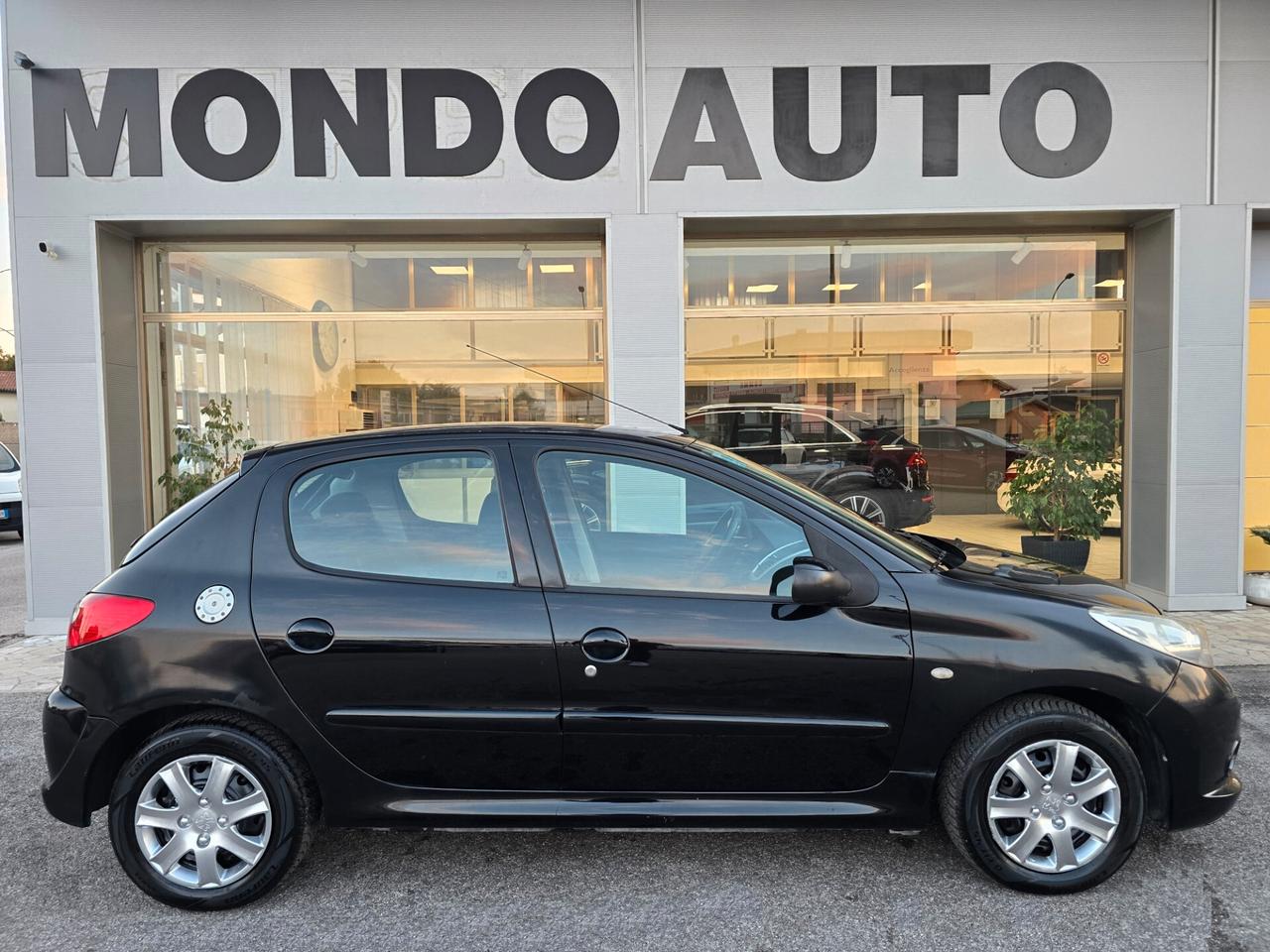 Peugeot 206 Plus 1.1 60CV 5p. Urban ECO GPL